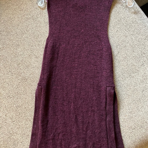 Aritzia sleeveless sweater - Picture 3 of 5